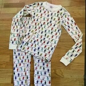 Hanna Andersson Xmas  Girls Pajamas size 150 ( 12).